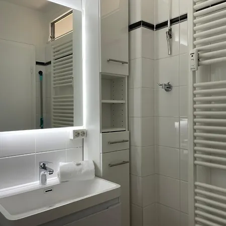 Lejlighed Irma 28, Sandwall